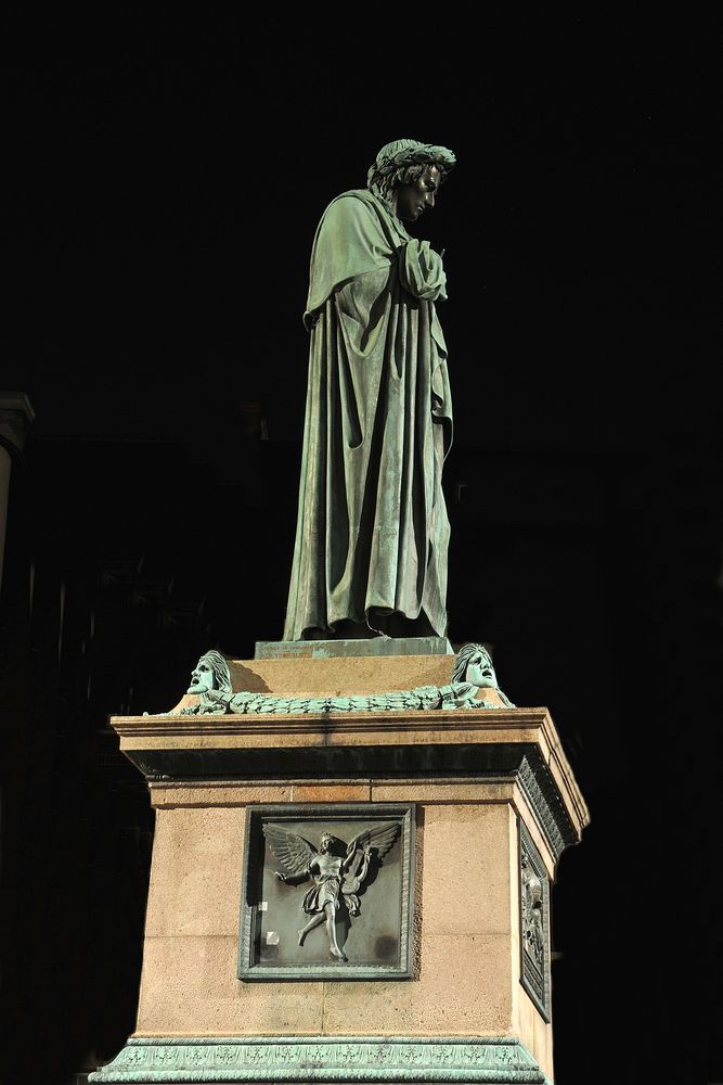 Schillerdenkmal auf dem Schillerplatz in Stuttgart