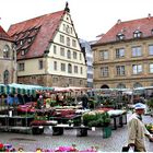 Schillerplatz in Stuttgart mit Wochenmarkt