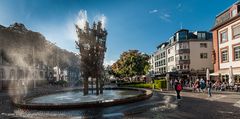 Schillerplatz mit Fastnachtsbrunnen