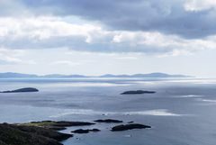 schimmernedes Meer in Irland