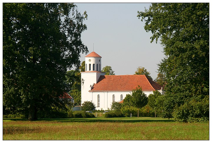 Schinkelkirche Neuhardenberg