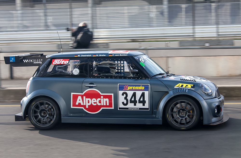 Schirra Mini in der Boxengasse