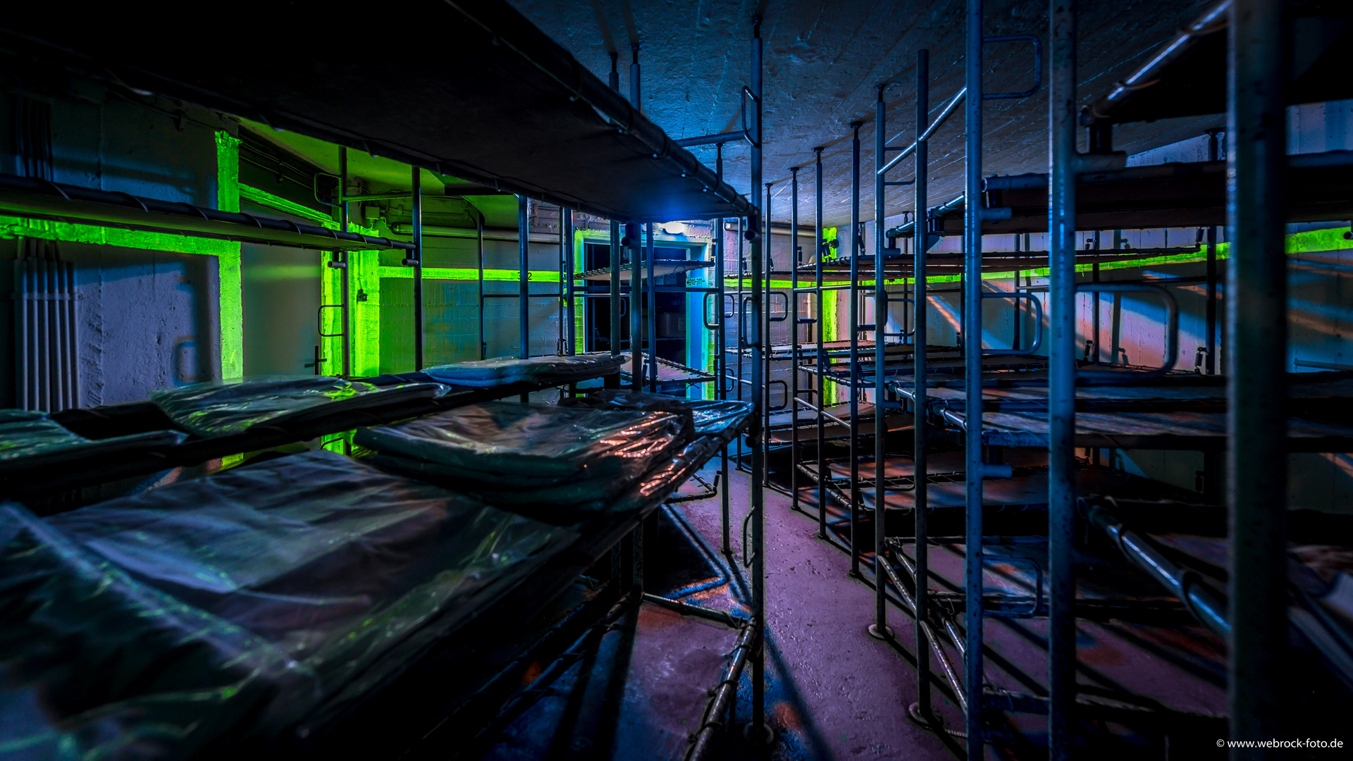 Schlafraum im Bunker Foto & Bild | architektur, stadtlandschaft, hamburg Bilder auf fotocommunity