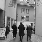 Schlagzeile: "Sie sind gelandet,sie sind jetzt hier" ?