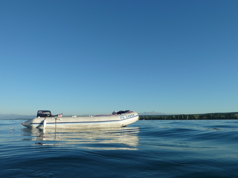 Schlauchboot hat Bergblick ;-)