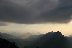 Schlechtwetterfront schluckt Sonnenlicht 1