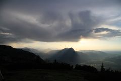 Schlechtwetterfront schluckt Sonnenlicht 2