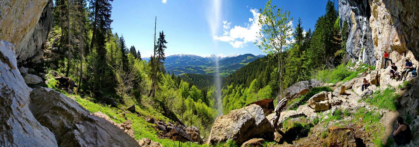 Schleierwasserfall im Kaisergebirge/Tirol