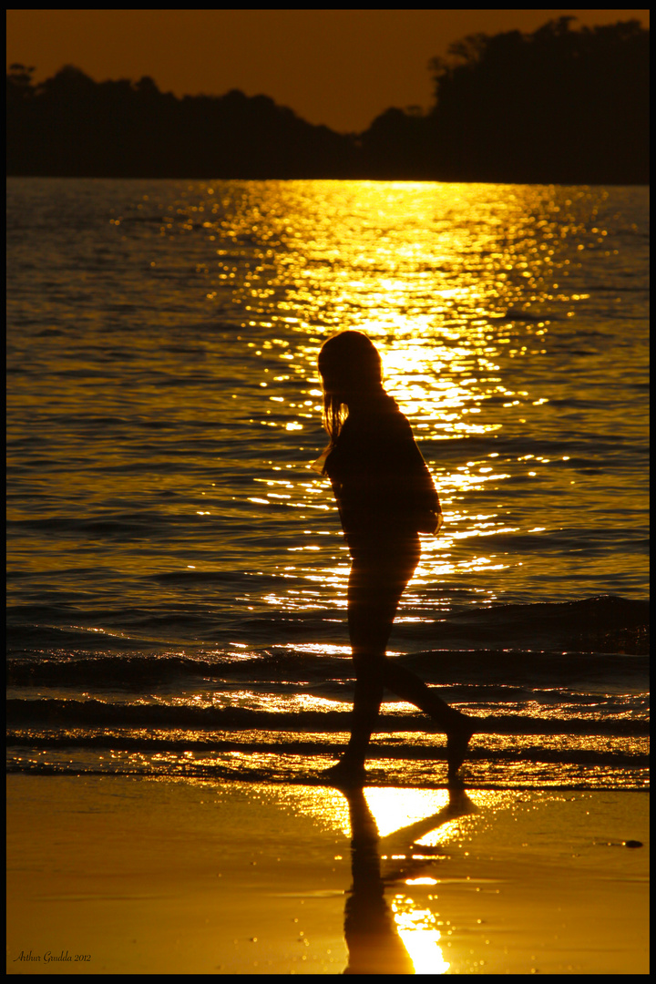 Schlendern mit Sonnenuntergang