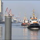 Schlepper im Braker Hafen