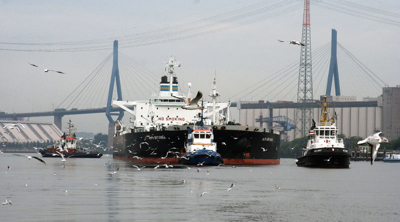 Schlepper im Hamburger Hafen