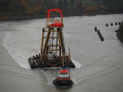 Schlepper STEINBOCK mit Schwimmkran ENACK auf dem Nord-Ostsee-Kanal