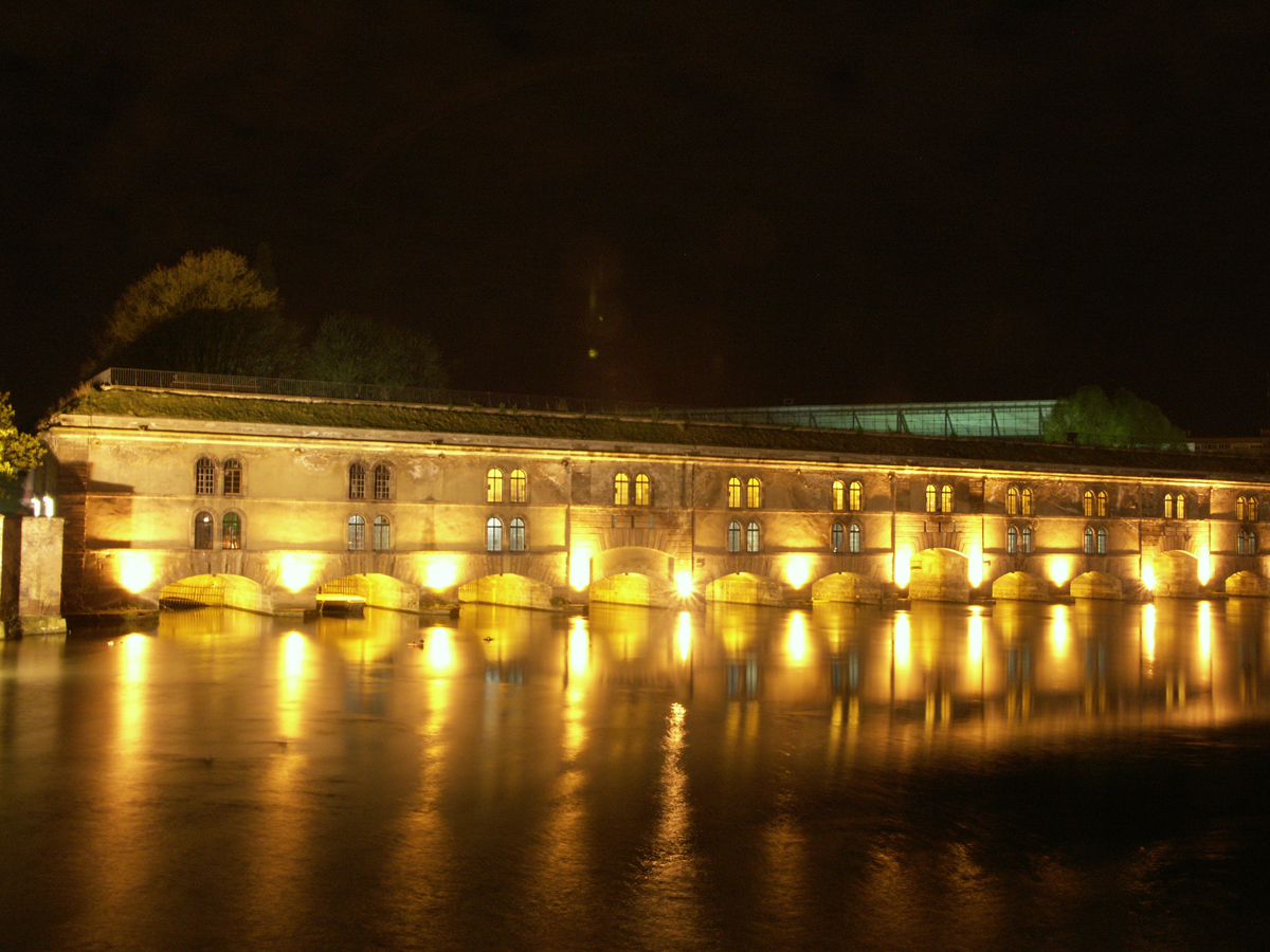 Schleuse bei Nacht