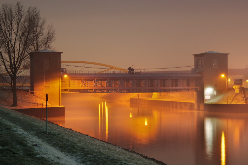 Schleuse bei nacht ....