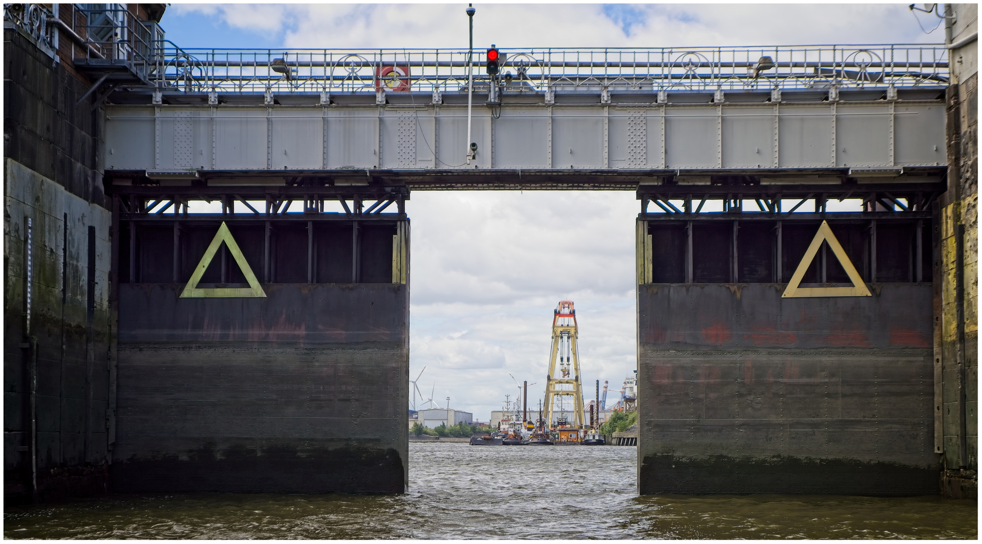 Schleuse Foto & Bild hamburg, hafen, elbe Bilder auf