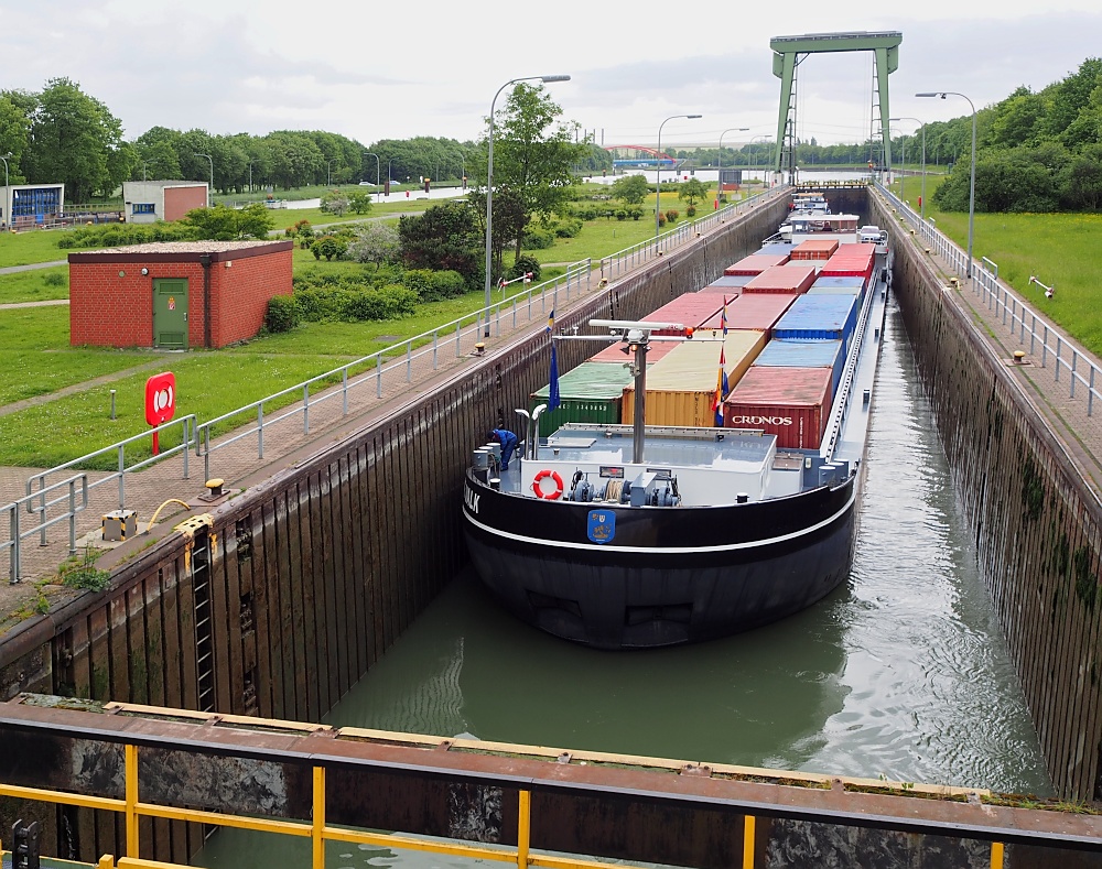 Schleuse Friedrichsfeld