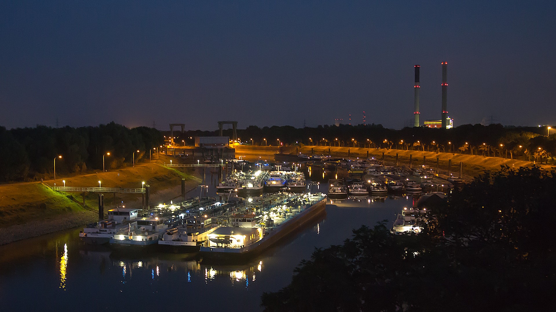 Schleuse Friedrichsfeld während des Streikes