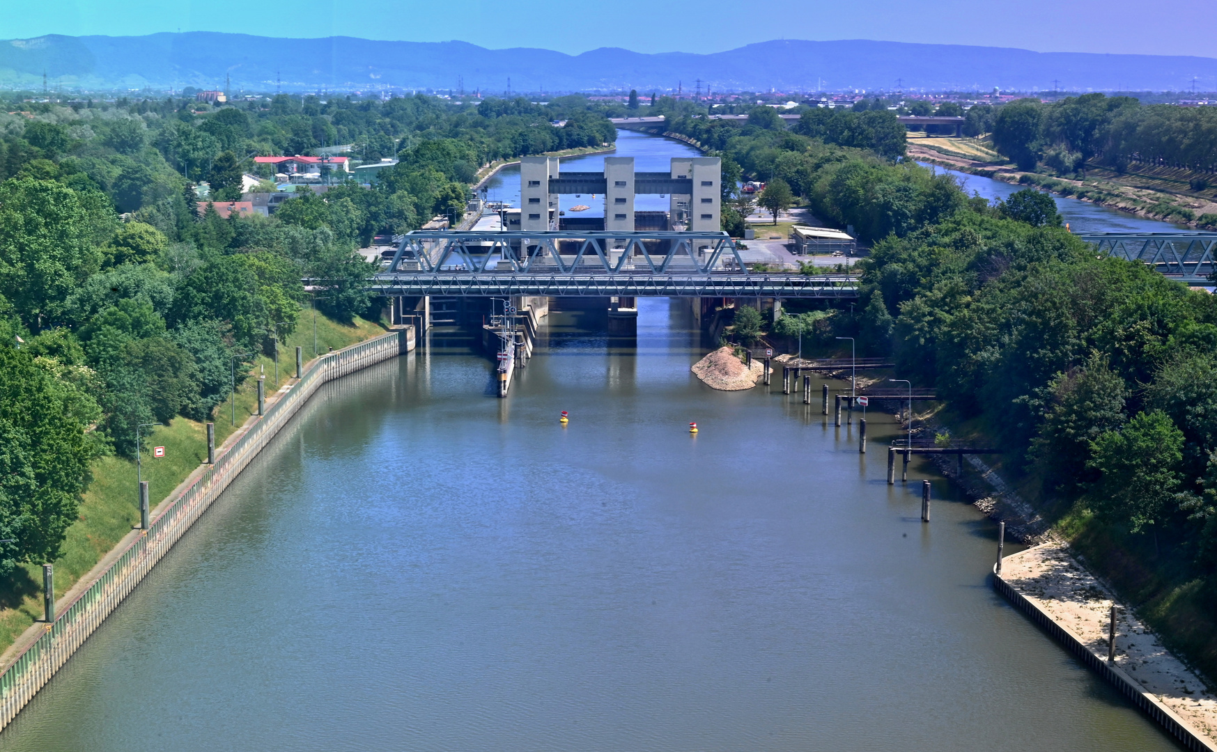 Schleuse Mannheim-Feudenheim