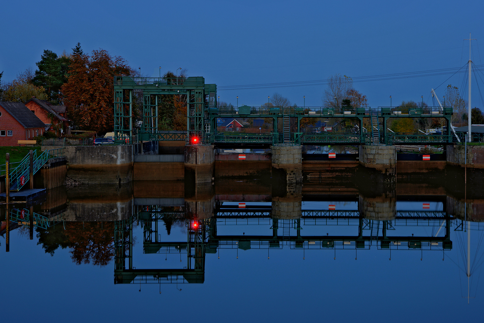 Schleuse Ritterhude, Westseite