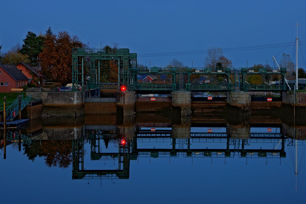 Schleuse Ritterhude, Westseite