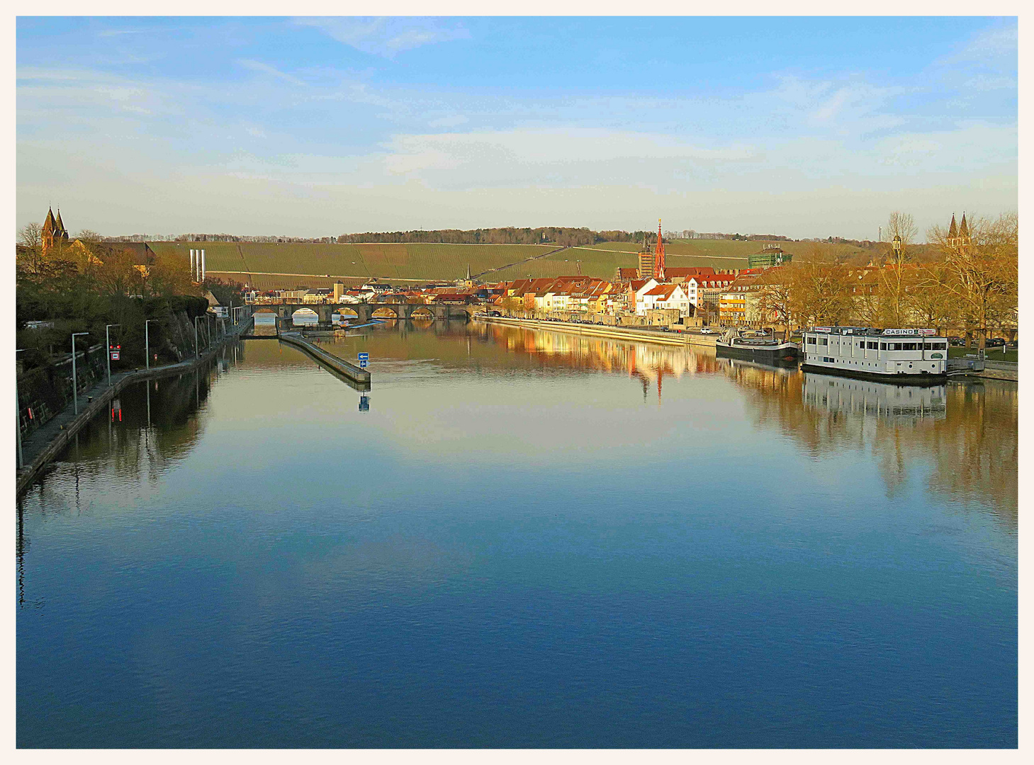 Schleuse und Alte Mainbrücke