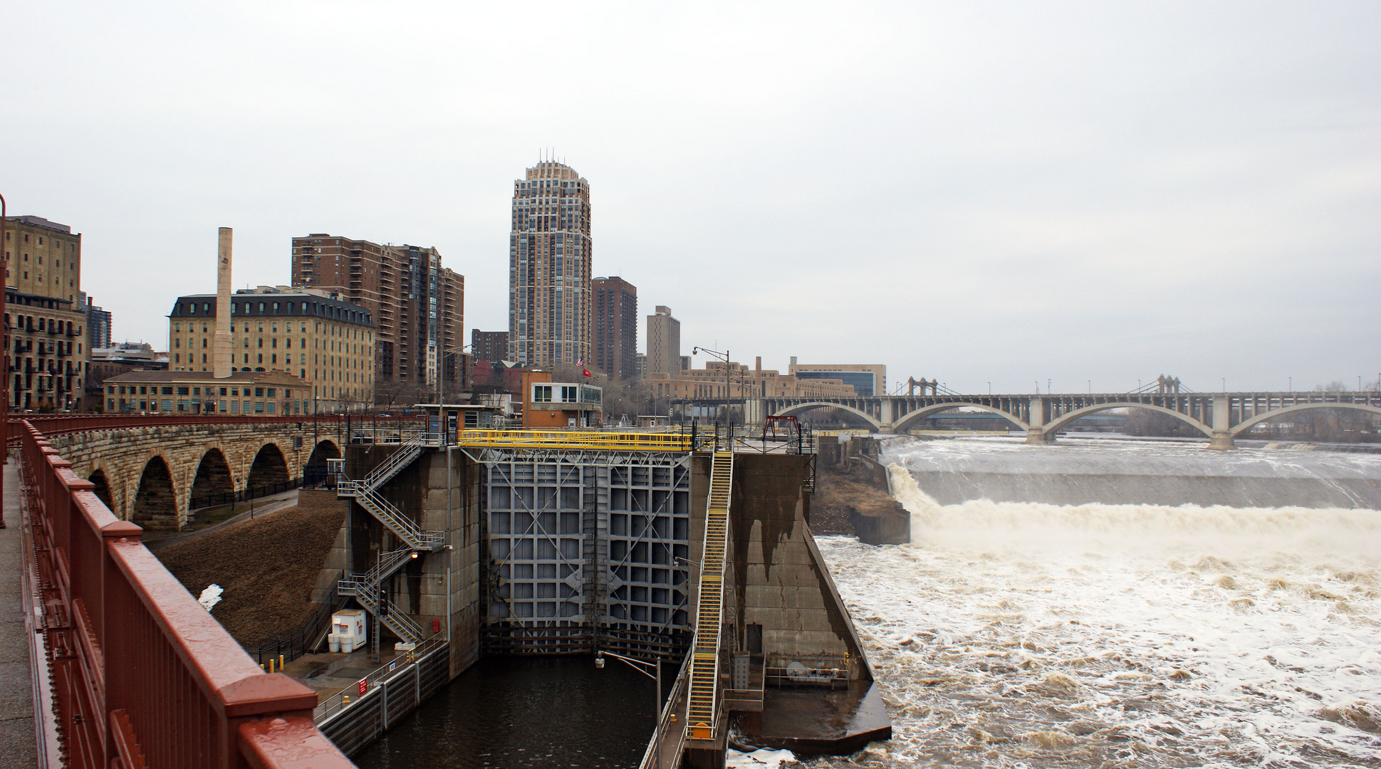 Schleuse und Falls of Saint Anthony - Minneapolis