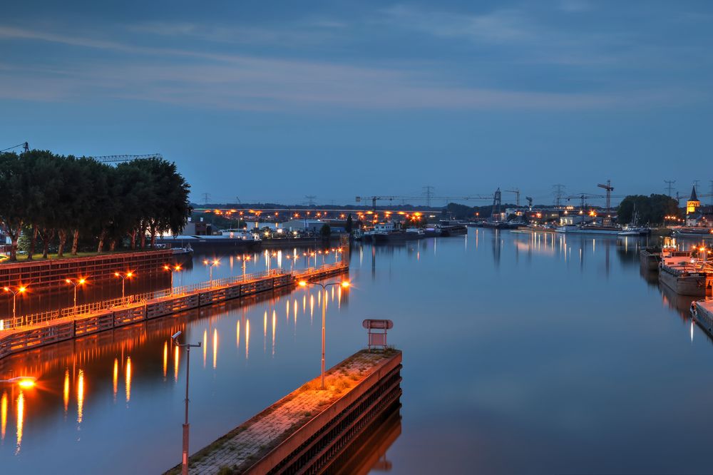 Schleuse von Maasbracht Holland