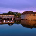 Schleusenbrücke zur blauen Stunde