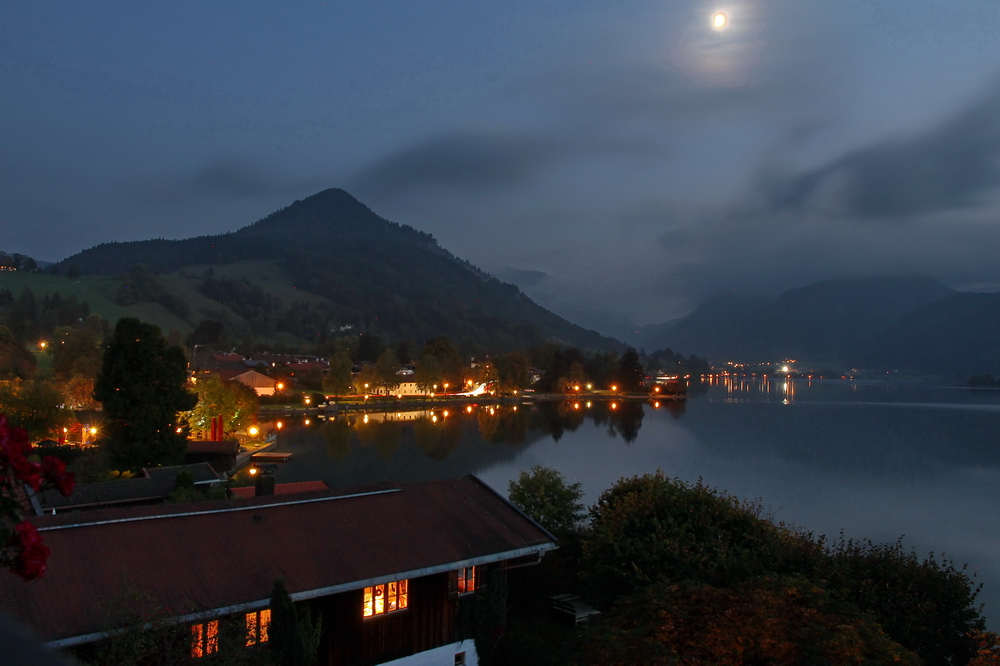 Schliersee bei Nacht