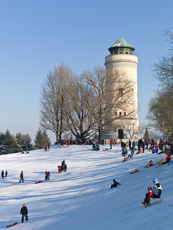 Schlittelplausch beim Wasserturm