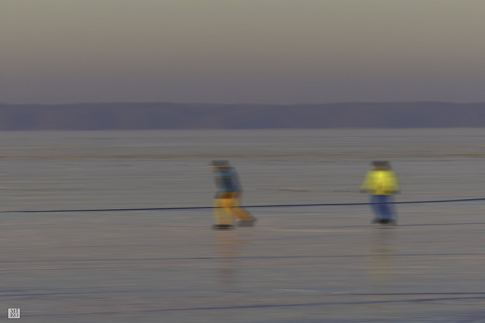 Schlittschuhläufer auf dem Steinhuder Meer