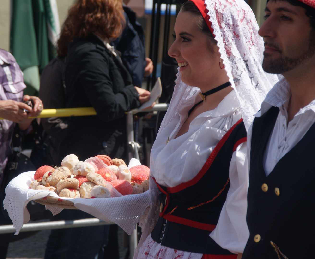 Schlitzer Trachtenfest 2011: Sardische Süßigkeiten