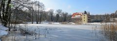 Schlösschen mit Teich