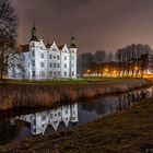 Schloß Ahrensburg nächtliche Spiegelung 