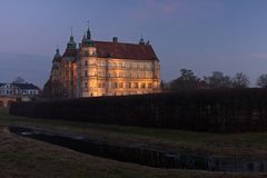 Schloss am Morgen 2