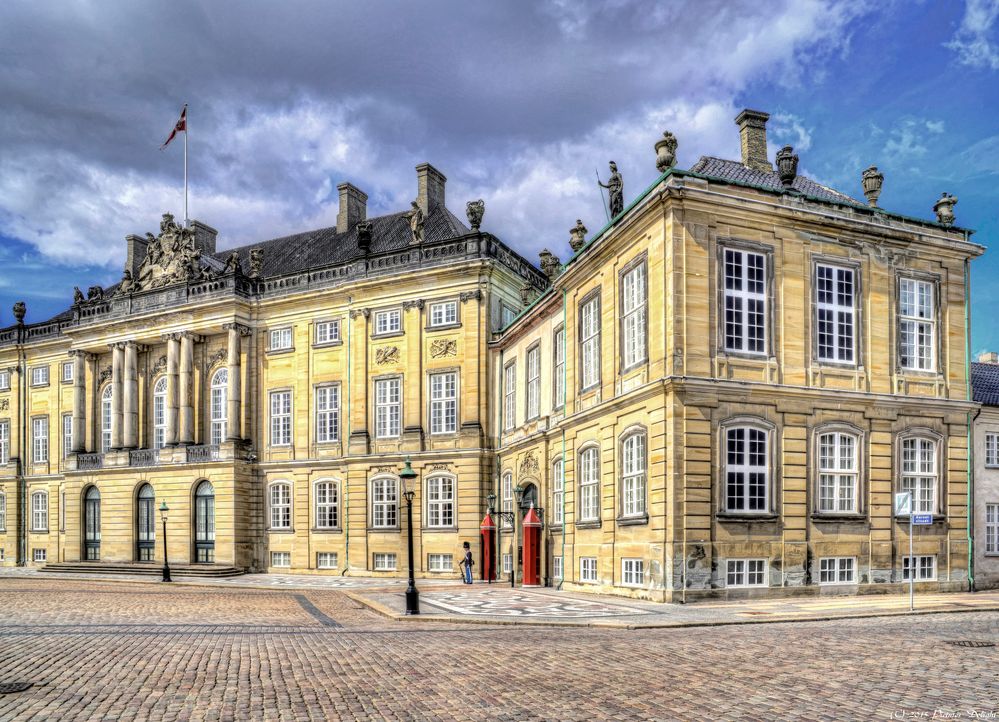 - Schloss Amalienborg -