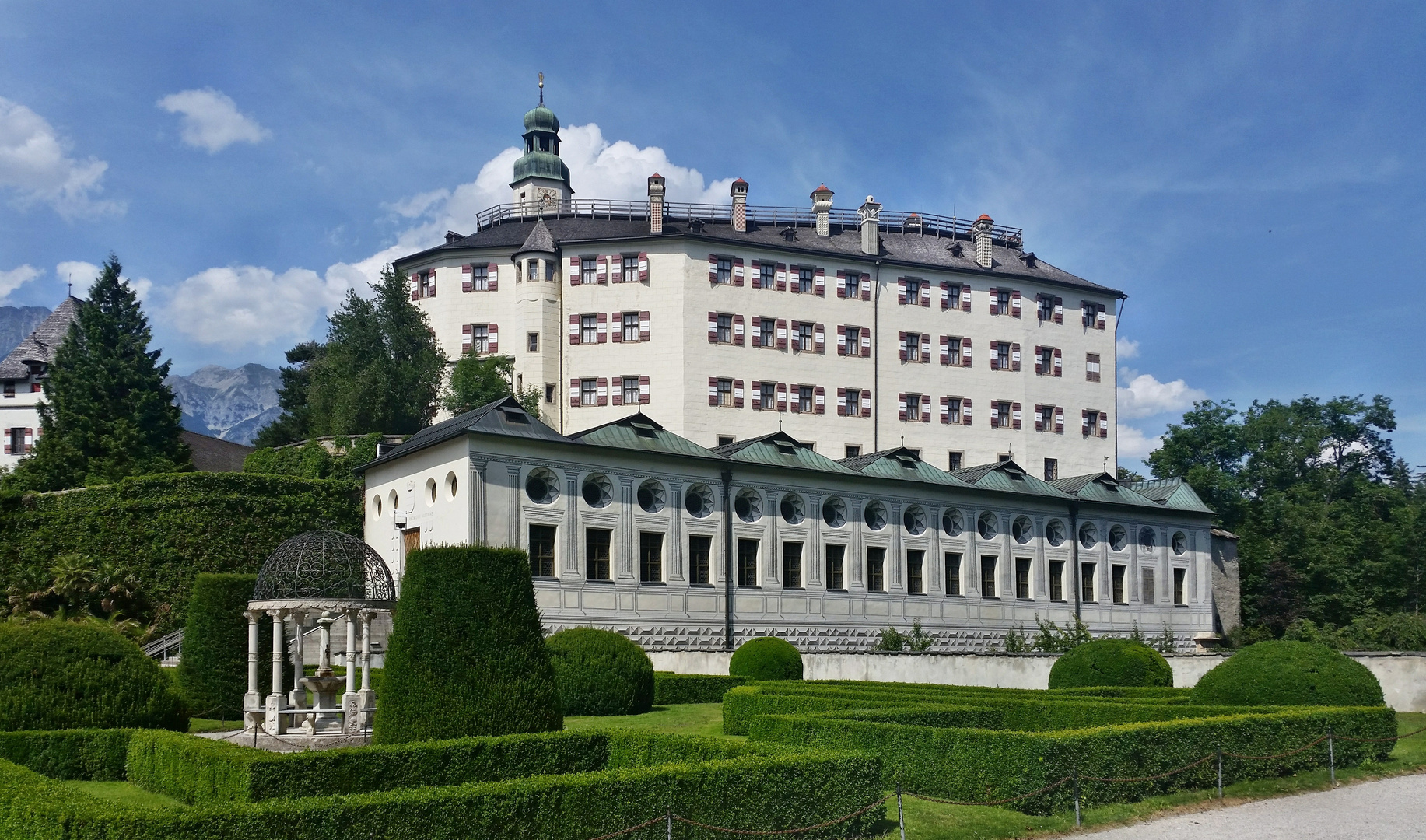 SCHLOSS AMBRAS