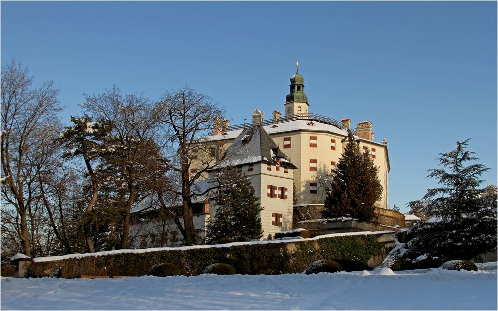 Schloß Ambras im Winter