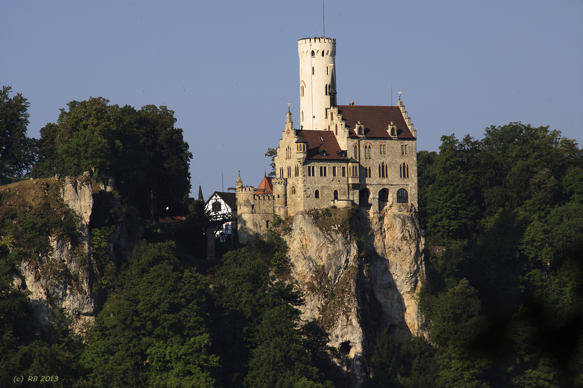 Schloß an der Felskante