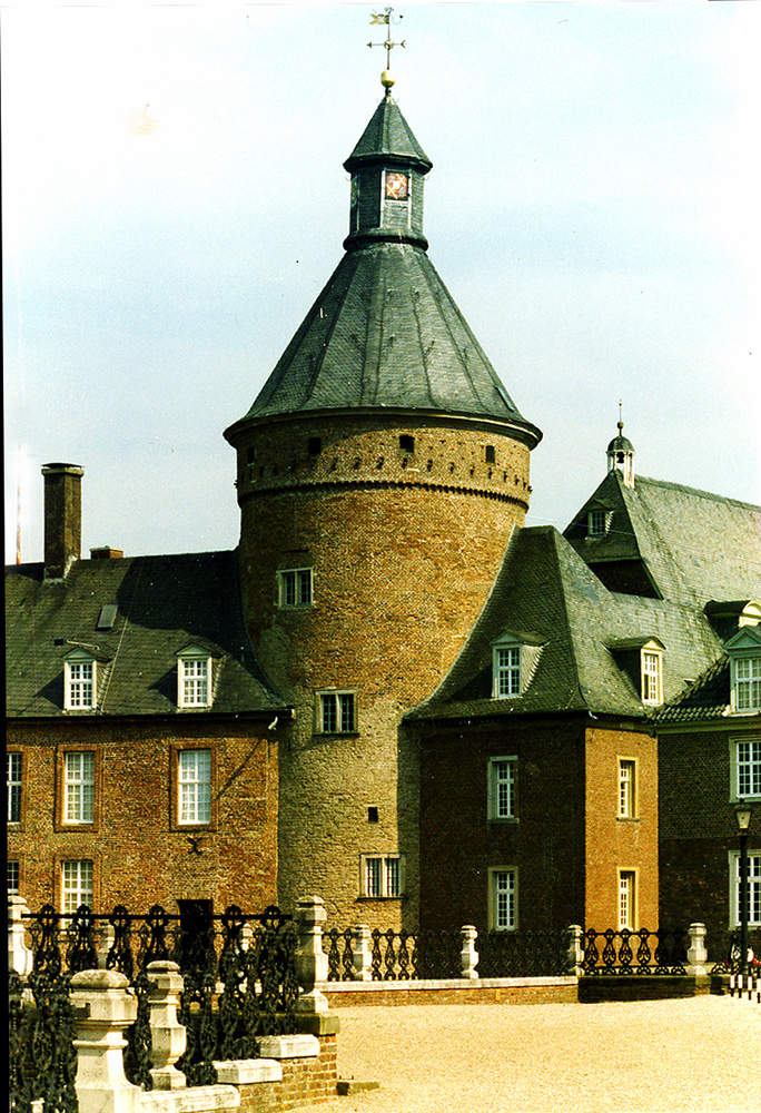 SCHLOSS ANHOLT