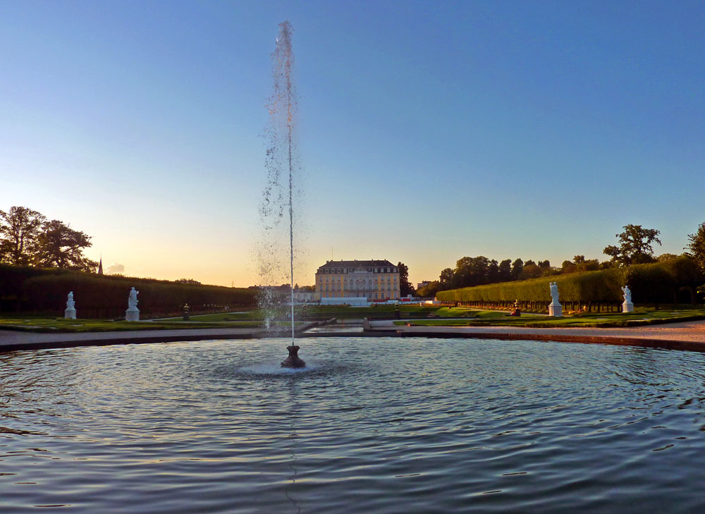 Schloss Augustusburg im Abendlicht