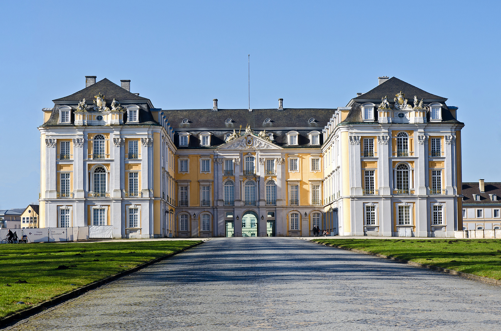 Schloss Augustusburg in Brühl (1)