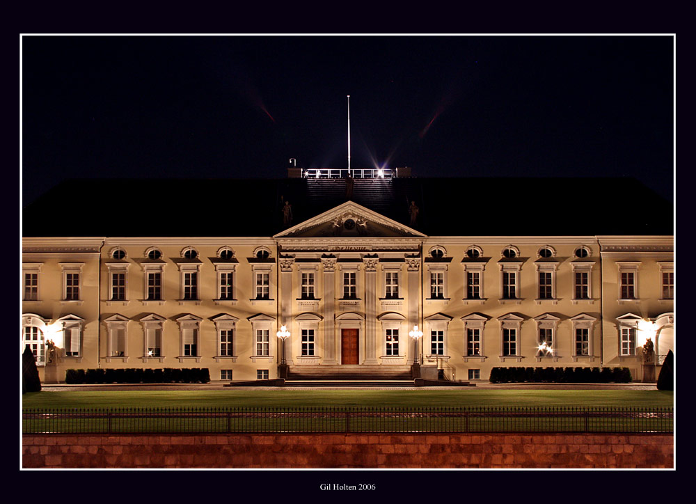 Schloss Bellevue bei Nacht