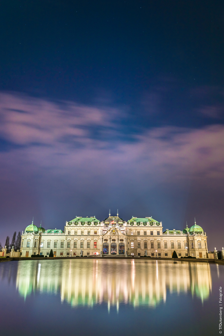 Schloß Belvedere bei Nacht