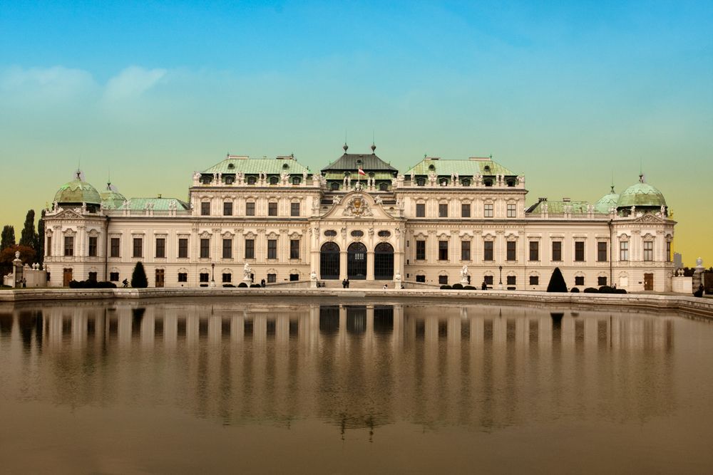 SCHLOSS BELVEDERE MIT SPIEGELUNG-WIEN