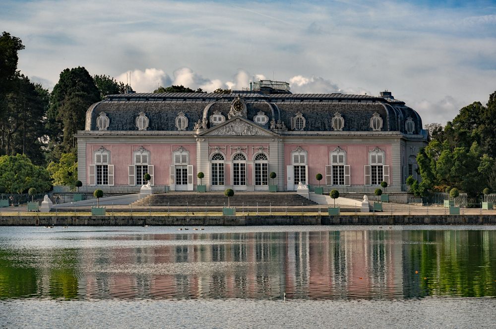 Schloss Benrath am Morgen