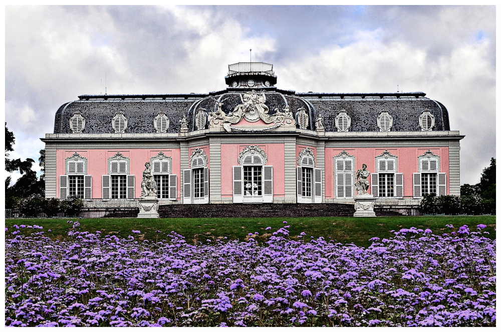 Schloß Benrath bei Düsseldorf 1