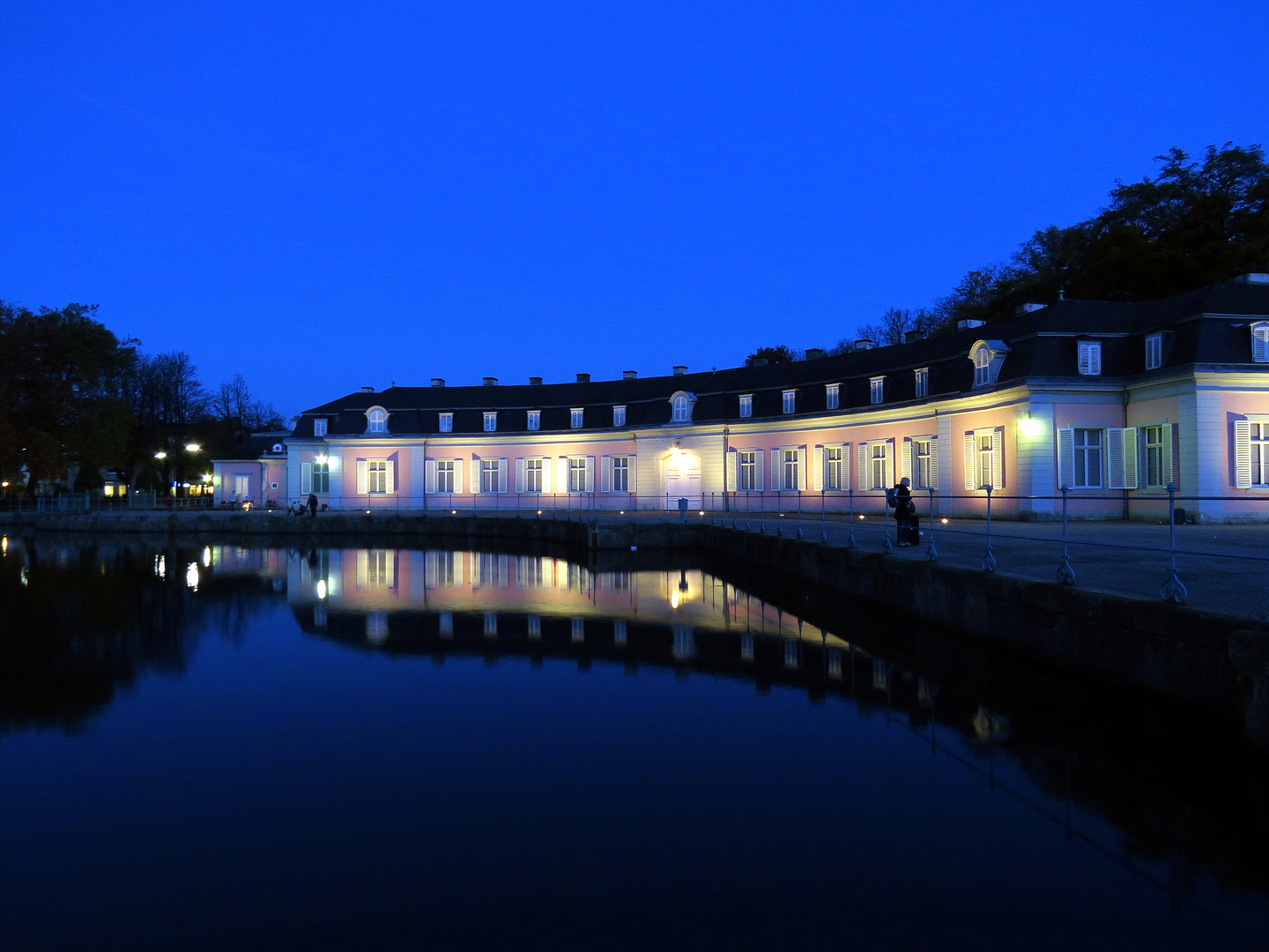 Schloß Benrath bei Nacht