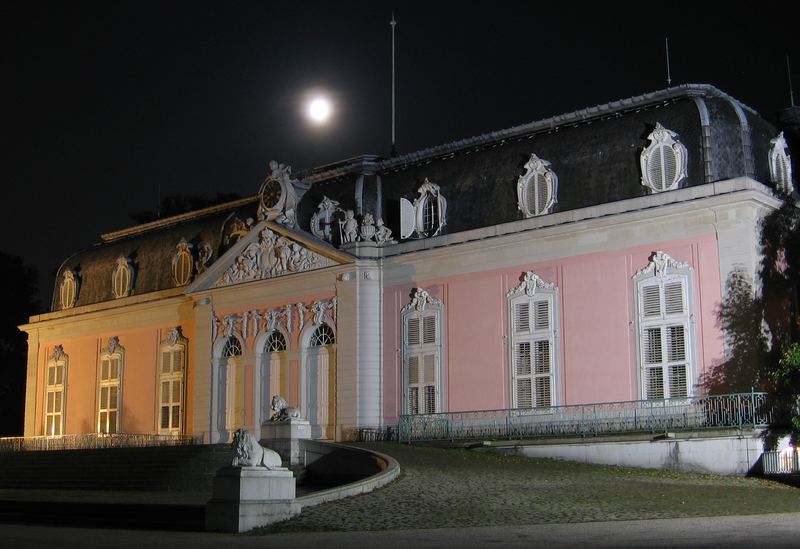 Schloss Benrath bei Nacht