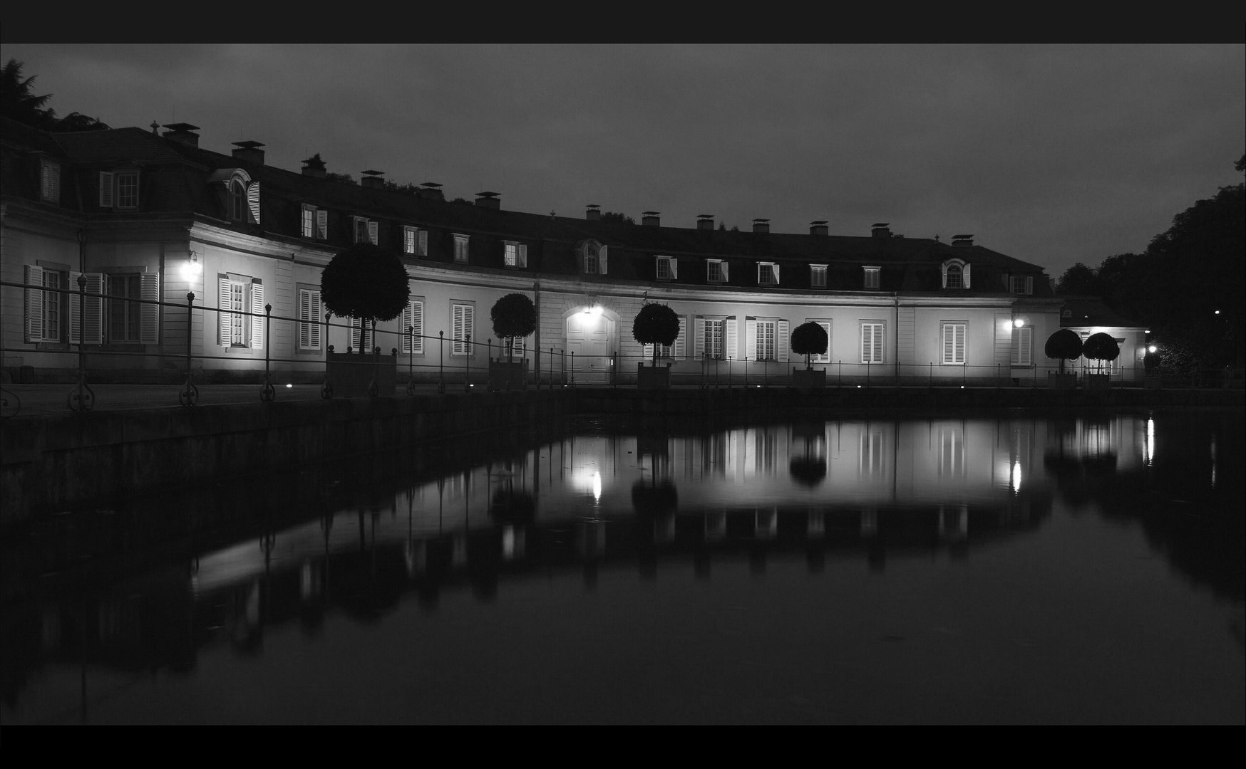 *Schloss Benrath Düsseldorf*